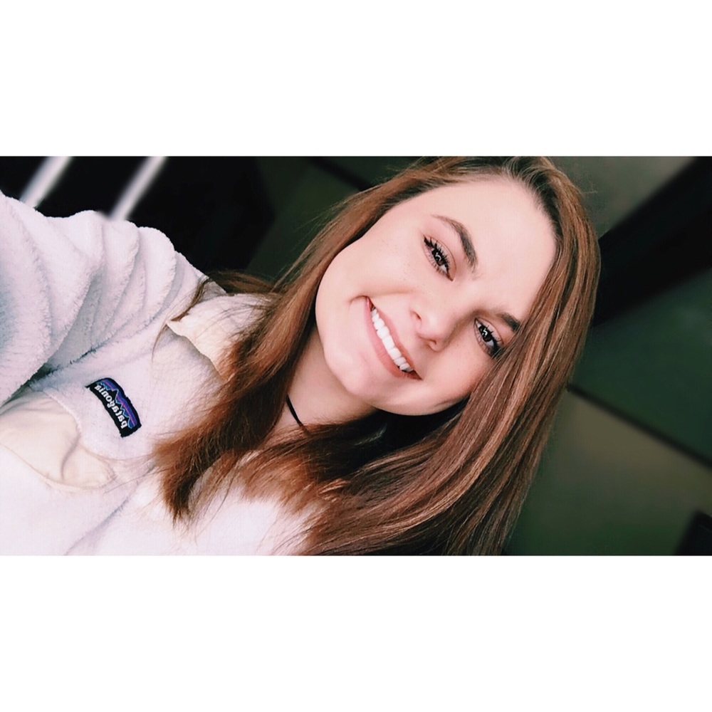 Meet your Posher, Kayla